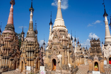 Fototapeta premium Kakku Pagodas