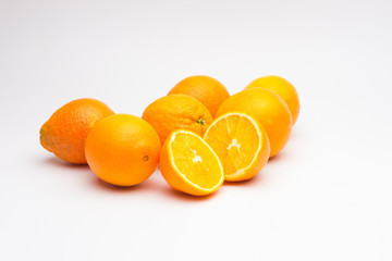 Naranja fruta de invierno, llena de vitaminas C, ideal para tomar en zumos, es dulce con un cierto...