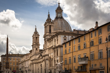 Fototapeta na wymiar Walking along the streets of Rome