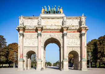 Fototapeta na wymiar Triumphal Arch of the Carrousel and Tuileries Garden, Paris, France