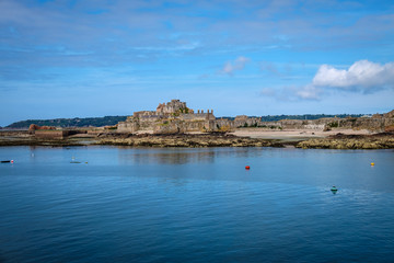 Obraz premium View from the see to Elizabeth Castle, Jersey