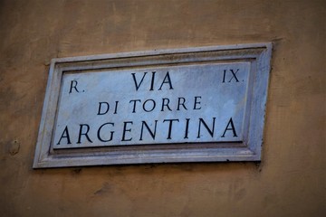 Via Di Torre Argentina