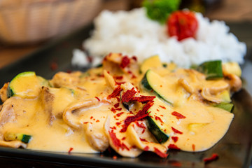Thai curry chicken with rice