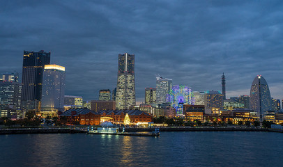 Fototapeta premium Yokohama, Japan city skyline from the bay at twilight.
