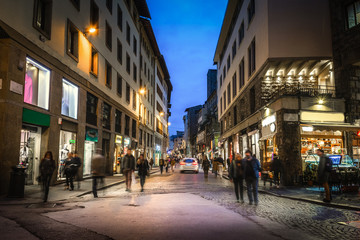 Fototapeta na wymiar People in Florence at night