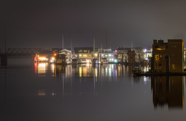 Obraz premium Float Home Village at Night
