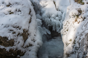 schoen gefrorenes wasser