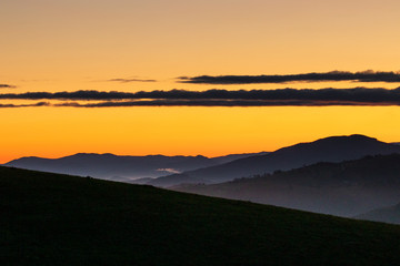 Sonnenaufgang in den Bergen
