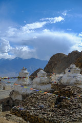 インド最北ラダックからパキスタン国境までの道、カルドンラ峠とヌブラ渓谷をバイクで走った時の風景