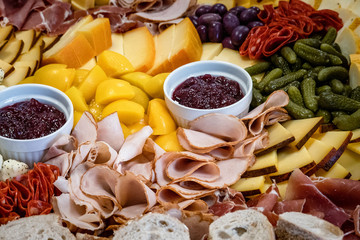 comida navideña, alimentos, empanada, quesos, carnes maduradas pepinillos, Colombia Cundinamarca