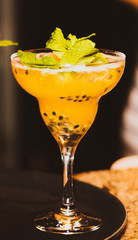 caipirinha de maracujá 