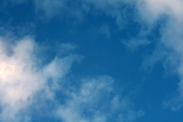  clouds in the blue sky