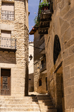MEDIEVAL ALLEY IN THE TOWN OF ARNES, TARRAGONA. SPAIN