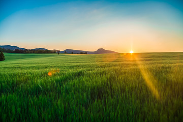 Zachodzące słońce © Patryk