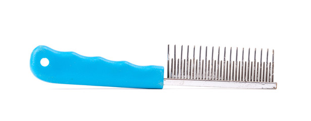 Comb with blue handle for animals with long hair