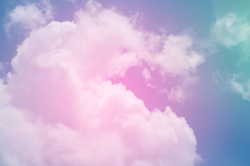 Fototapeta premium Pink blue sky with clouds background