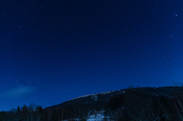 zimową nocą w Bieszczadach
