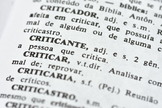 A palavra Criticante impressa num dicion&aacute;rio