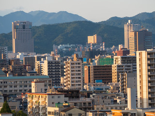 Fototapeta premium 夕暮れの街