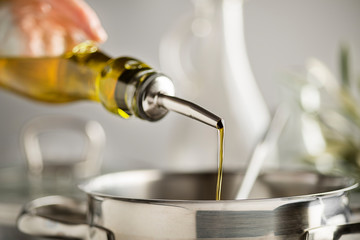 Cooking oil - 309391648