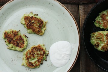 Delicious zucchini cutlets with sour cream macro 