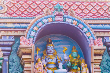 Statue Of Complete Family Of Lord God Idol Shiva With Maa Parvati Gaura Sons Ganesha And Karthikey Kartik Or Murgan Or Senthil