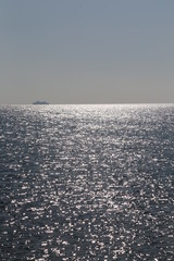 Ein Schiff am Horizon