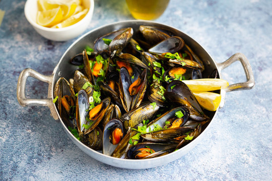 Mussels on the table