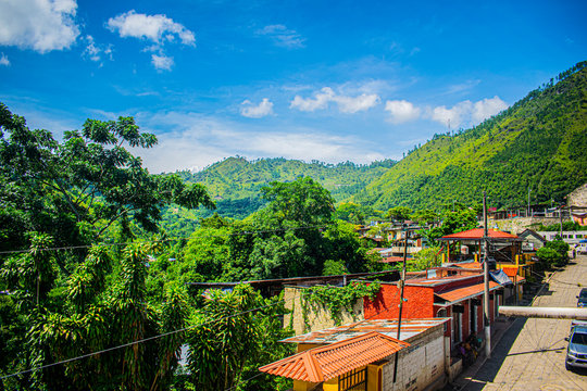 r&iacute;o, acu&aacute;tico, naturaleza, bosque, verde, paisaje, arroyo, cascada, montagna, &aacute;rbol, roca, lago, verano, viajando, gemas, azul, barrancos, hermoso, turismo, eslovenia, charcas, lanqui, alta verapaz, g