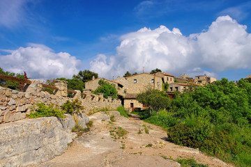 Fototapeta na wymiar das Dorf Siurana in Katalonien, Spanien - village Siurana in Catalonia mountains