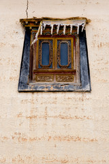 Architectural details of Songzanlin tibetan monastery in Shangri La, China