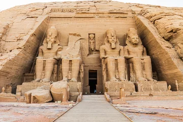 Foto op Plexiglas De grote tempel bij de Ramses II-tempels in Abu Simbel © emily_m_wilson