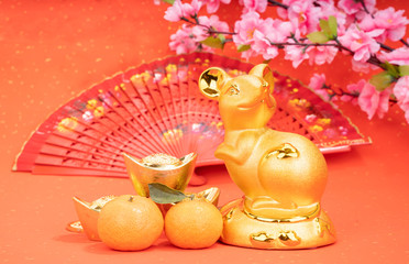 Tradition Chinese golden rat statue rat,2020 is year of the rat,Chinese characters on gold ingot translation: good bless for money.