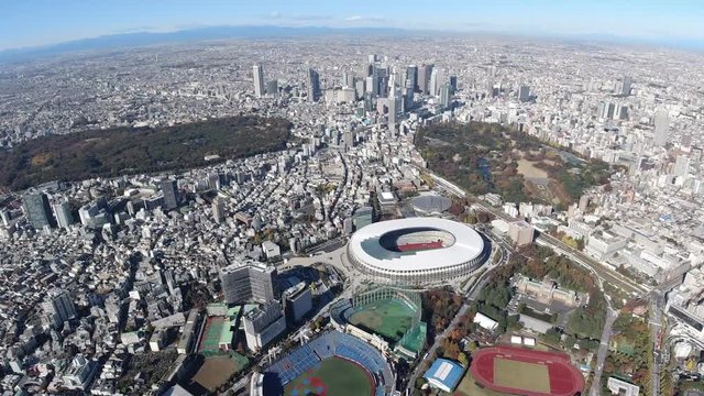 2020東京オリンピック 新国立競技場と新宿ビル群の空撮