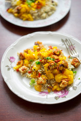 Tofu, yellow pepper, chilli tomato sauce with rice