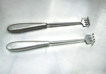 Elementos de cirugia, herramientas de acero quirúrgico tipo tenedor garra 