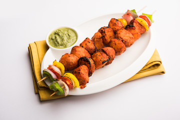 Tandoori aloo tikka or grilled barbecue potatoes