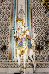 Obraz premium Murals on the wall temple in Bangkok Thailand / Thai painting on the wall.