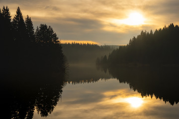 Oberharz am Brocken Herbststimmung Abendstimmung am See