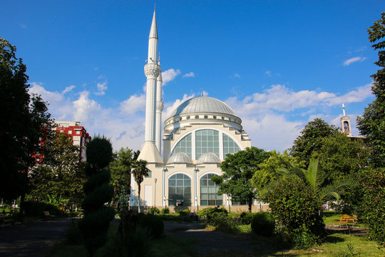 Ebu Bekr Mosque or Great Mosque (Xhamia e Madhe) in center of town of Shkoder, Albania