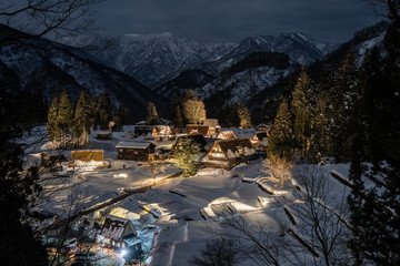 冬の五箇山　相倉集落　ライトアップ
