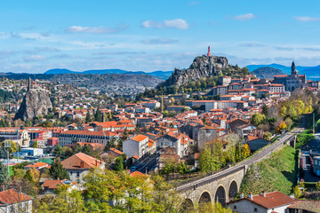 Cityscape of Puy-en-Velay town. Haute-Loir, Auvergne-Rhone-Alpes region in France. - obrazy, fototapety, plakaty