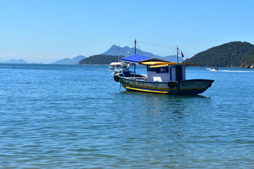 Lopes mendes boat - Brasil paradise