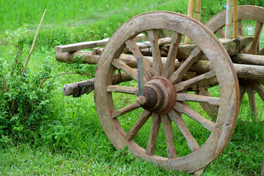 Cart Wheel Images Browse 101 628, Vintage Wooden Cart Wheels