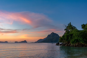 Naklejka na ściany i meble Seascape sunset over the Philippines Islands. Palawan Province, El Nido