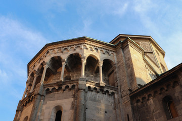Fototapeta premium Italie - Lombardie - Côme - Basilique San Fidèle