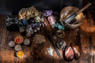 Obraz na płótnie Canvas Amulets and crystals for ritual of abundance