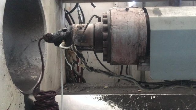 Purge material or Clear screw,It is standard before Mold Injection, Control condition (Injection plastic)