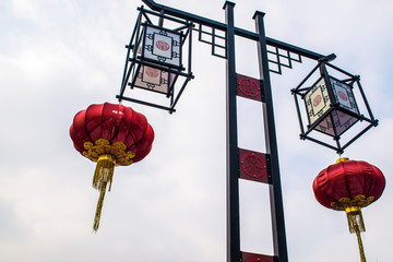 Street lantern on pull