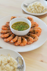 Baked salted shrimp and spicy seafood sauce